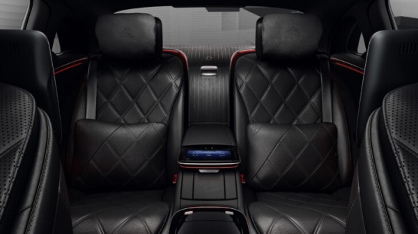 Mercedes-Maybach представил новый пакет отделки Night Series для EQS SUV, GLS и S-Class