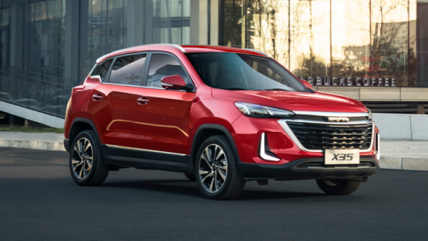 Названы самые дешевые китайские автомобили в России