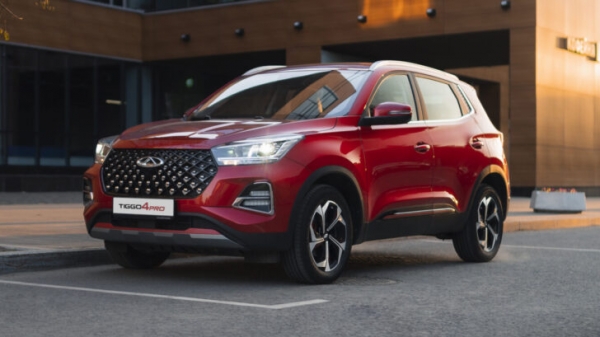 Названы самые дешевые китайские автомобили в России